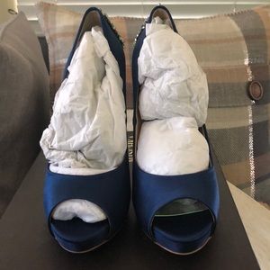 Badgley Mischka Kiara Platform